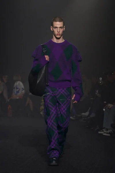 Look 5